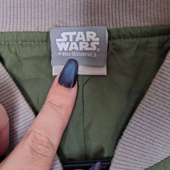 Hot Topic Her Universe Star Wars Boba Fett Girls Bomber Jacket size Medium - Picture 5 of 6